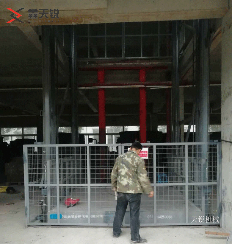 石家庄10吨液压货梯交付使用